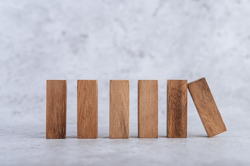 domino wood